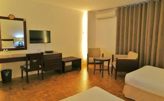 Hotell Century Plaza 3*