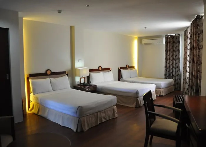 ホテル Century Plaza 3*