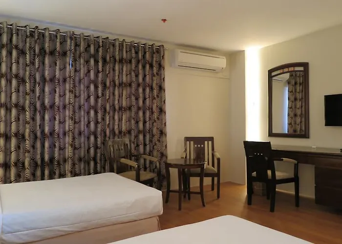 Hotell Century Plaza
