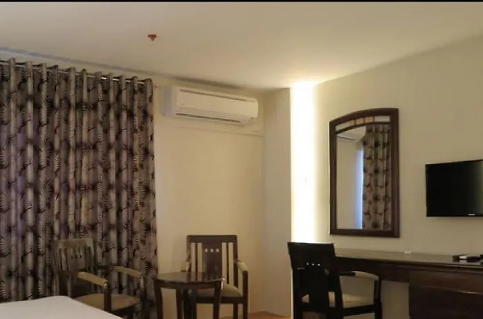 Hotell Century Plaza