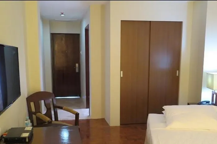 ホテル Century Plaza 3*