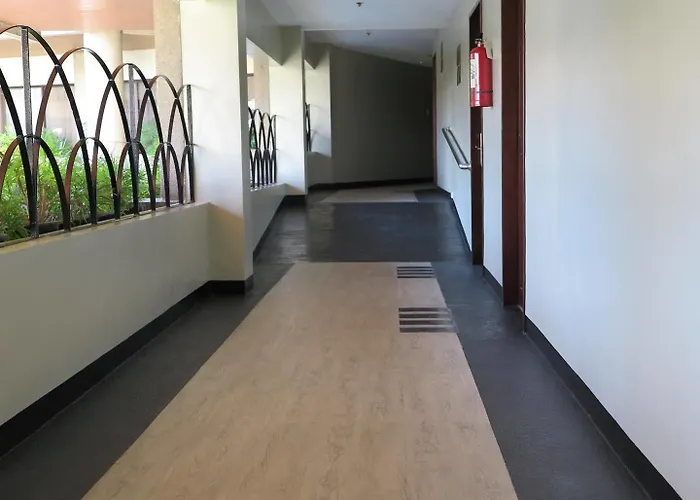 Century Plaza 3* セブ市